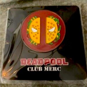 Deadpool club merc Taco pin
